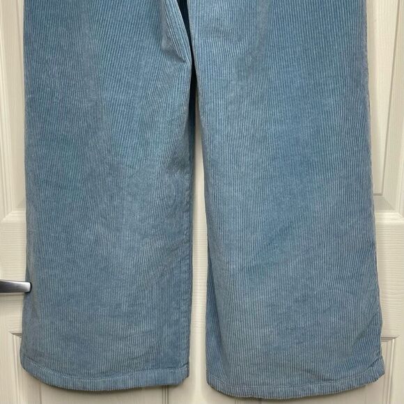 Le Streghe High Waist Wide Leg Corduroy Cropped Pants (Light Blue) - Small - Picture 10 of 12